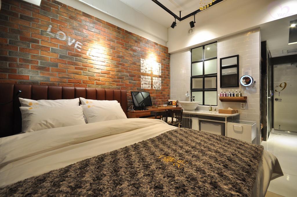 February Hotel Apsan Tegu Kültér fotó