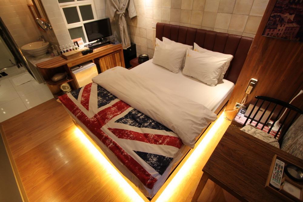 February Hotel Apsan Tegu Kültér fotó